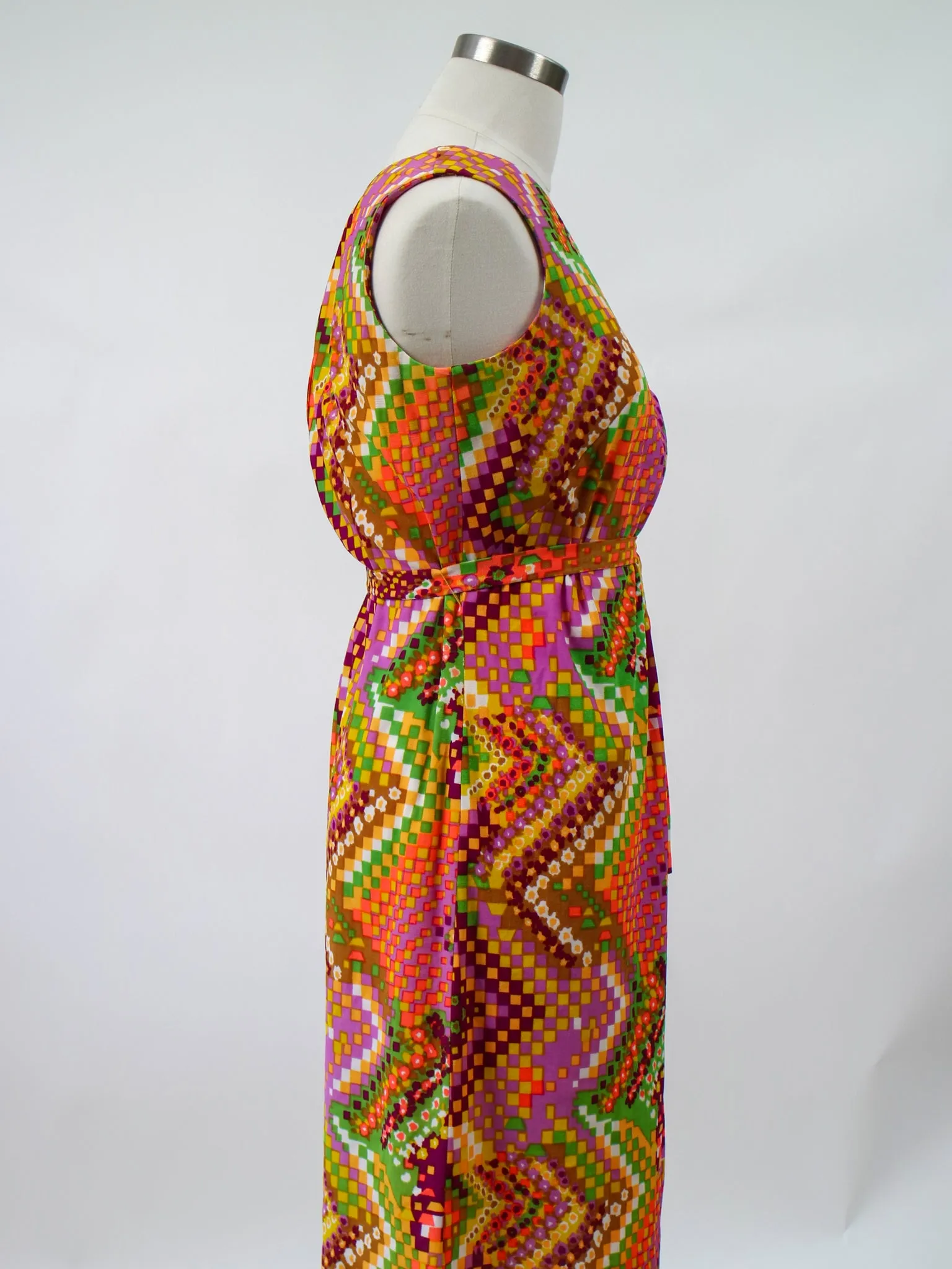 1960s Polyester Bright and Vibrant Abstract Shift Dress