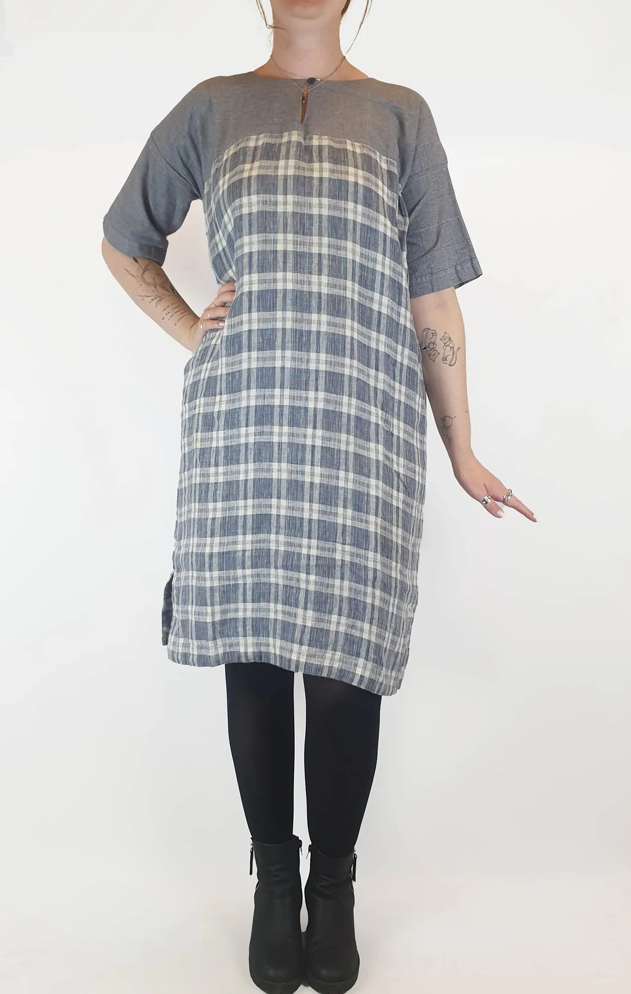 Alpha 60 blue dual textured print dress size M (best fits size 12)