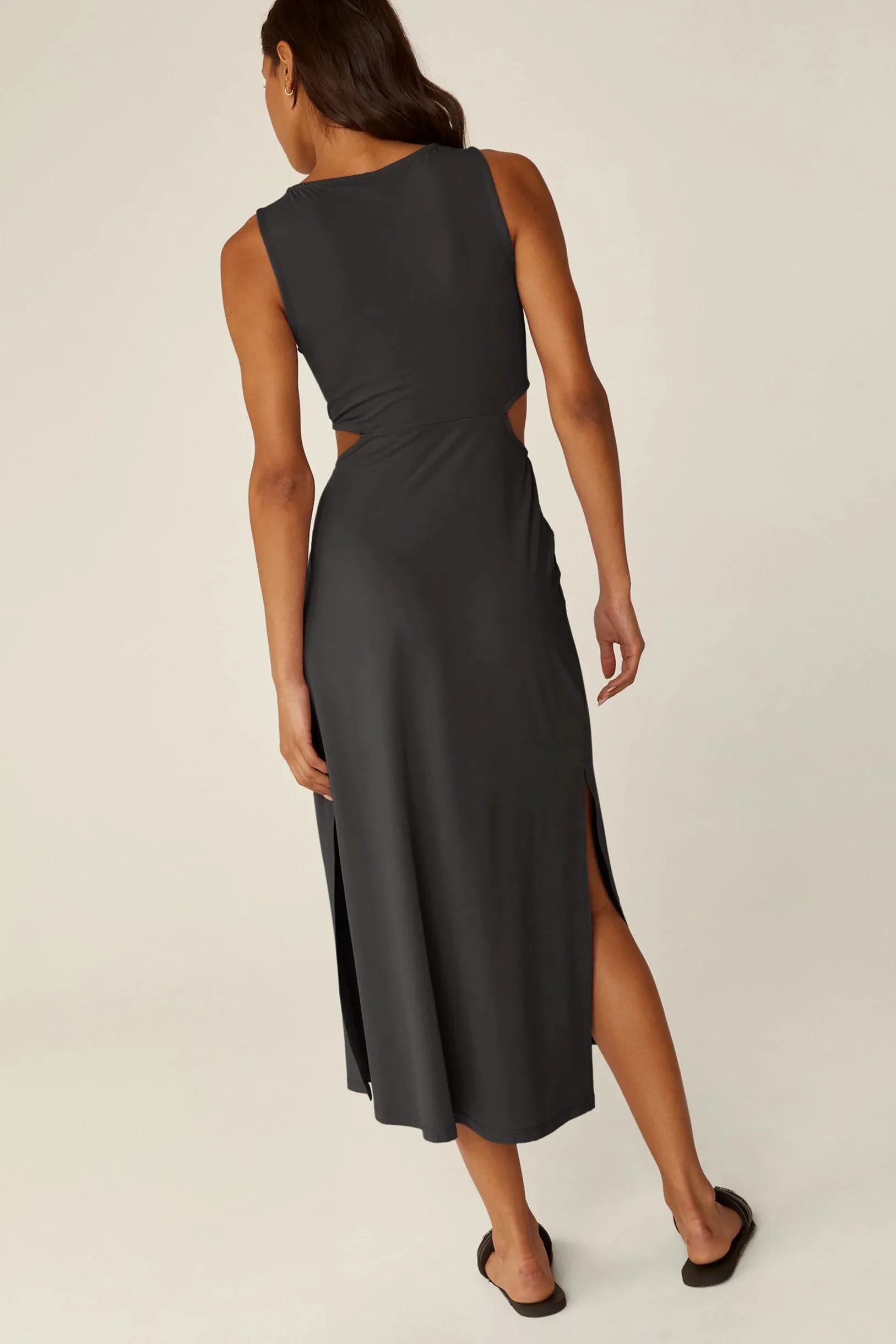 Around the World Front Twist Dress - Darkest Night