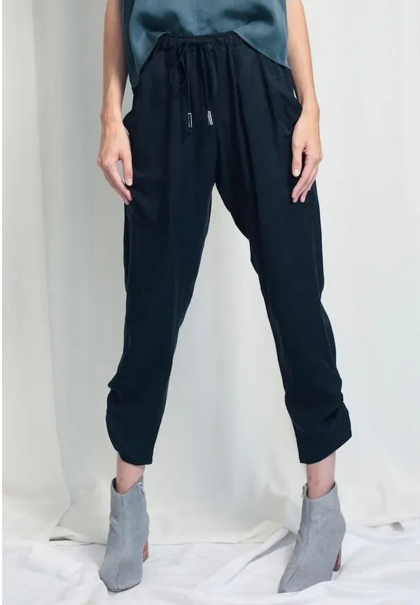 Natalie Busby Black Slim Slouch Pant
