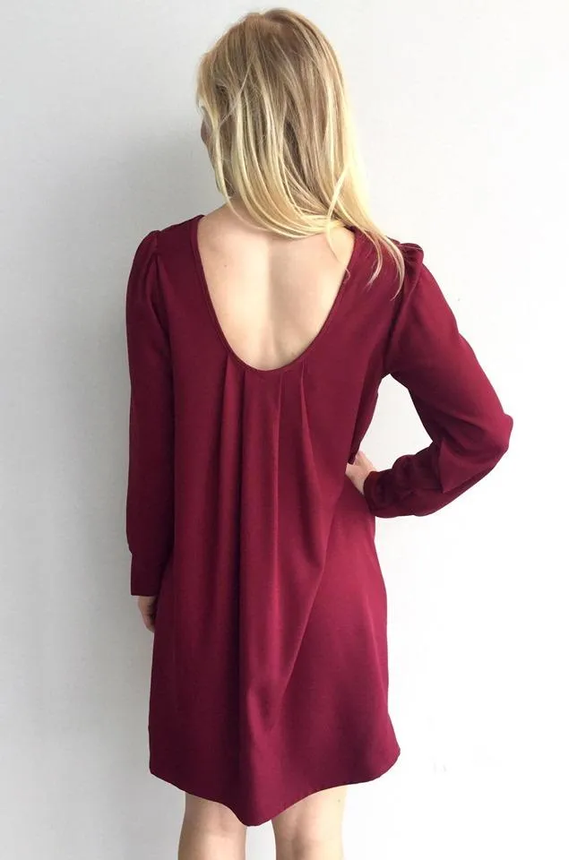 Pleated dress with long sleeve