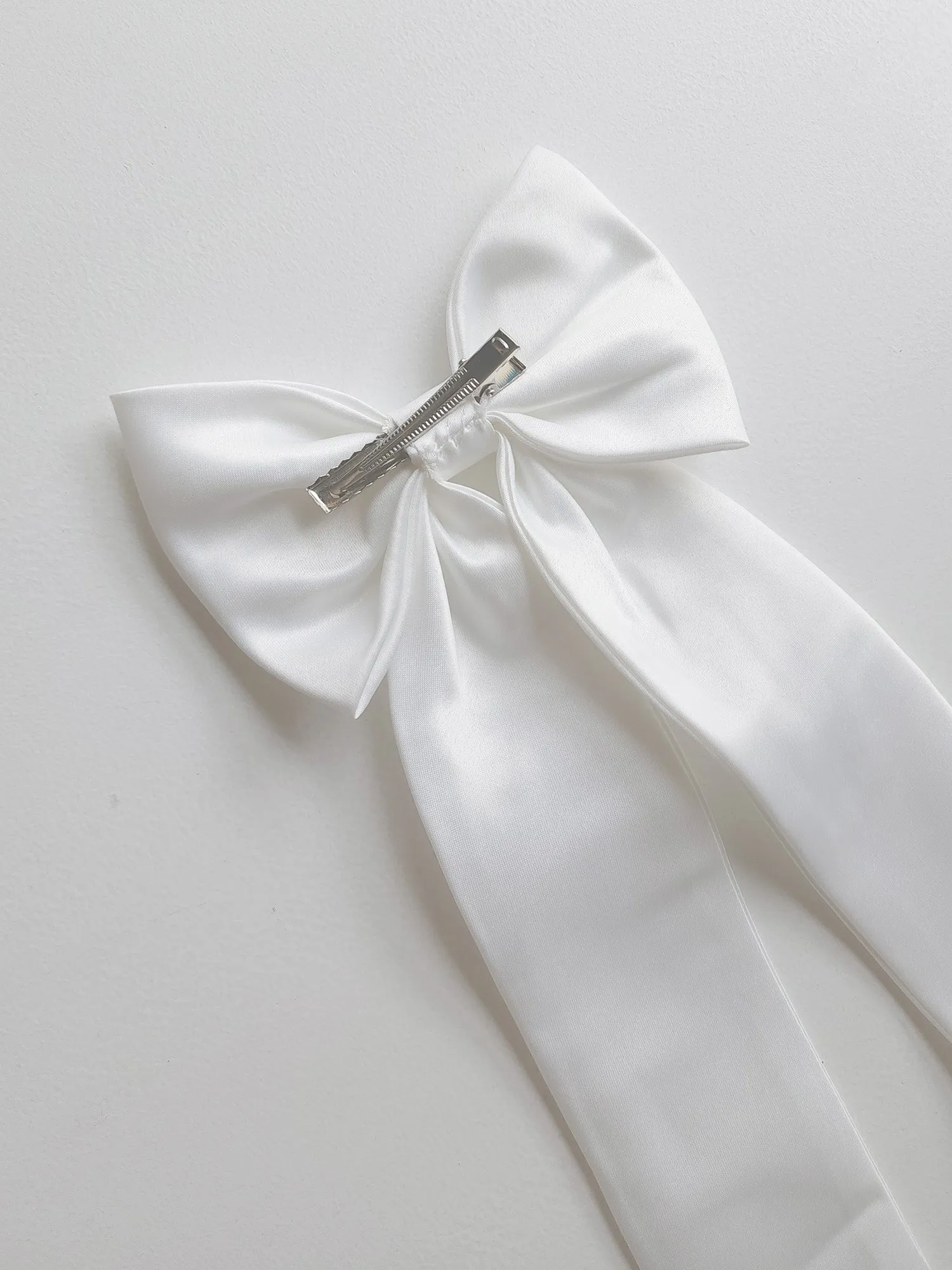 Satin bow - ivory