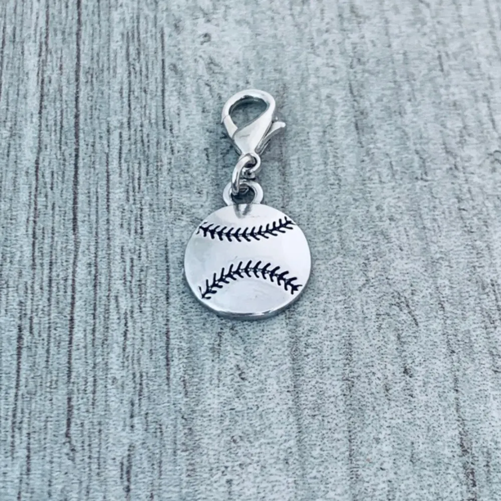 Softball Clip On Zipper Pull